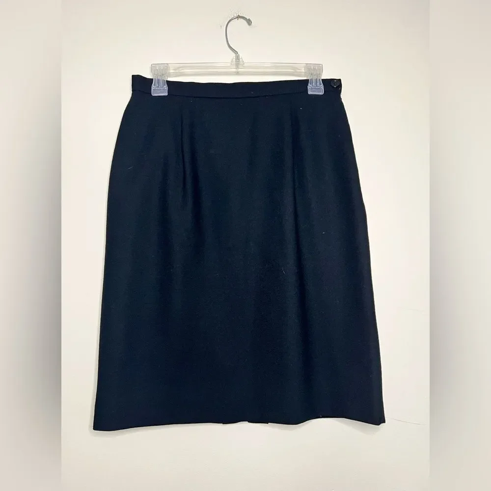 Jones New York Women’s Vintage Black 100% Worsted Wool A-Line Skirt, Size 10‎